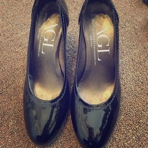 AGL black pumps